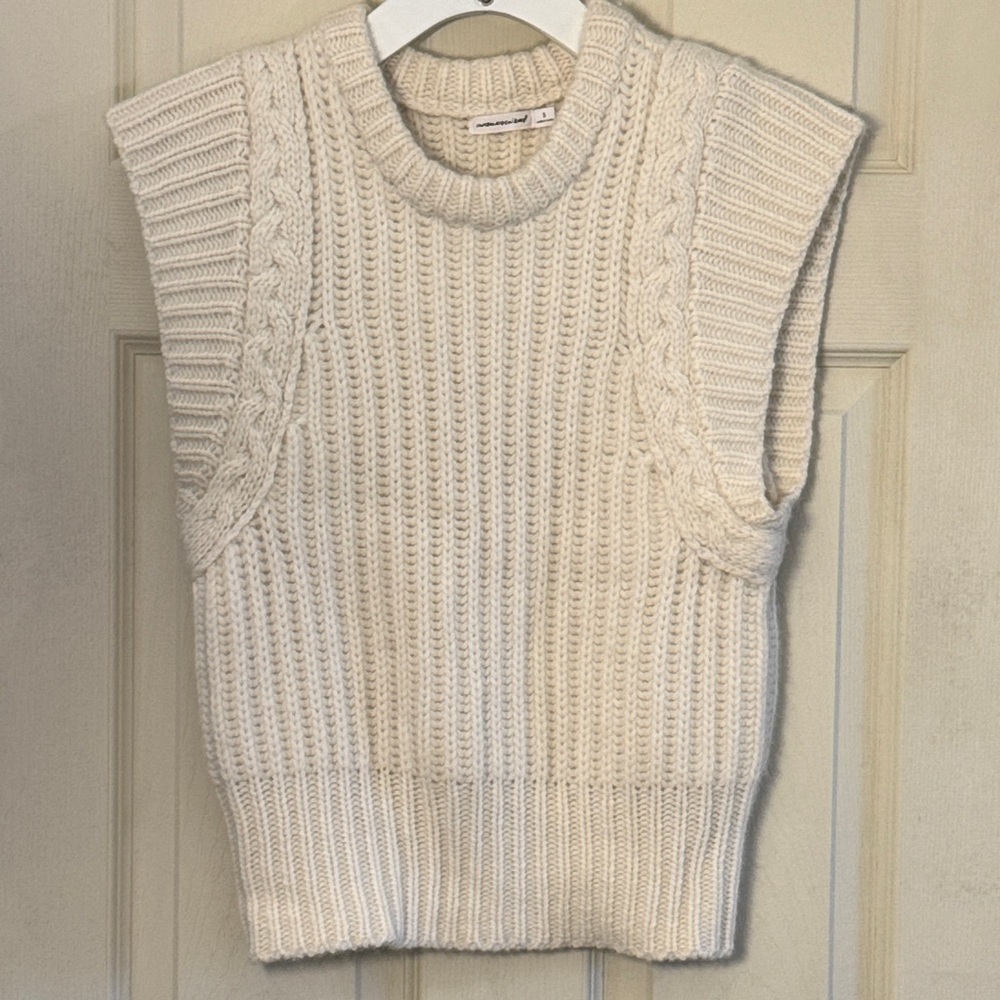 Cream Cable Knit Sleeveless Sweater